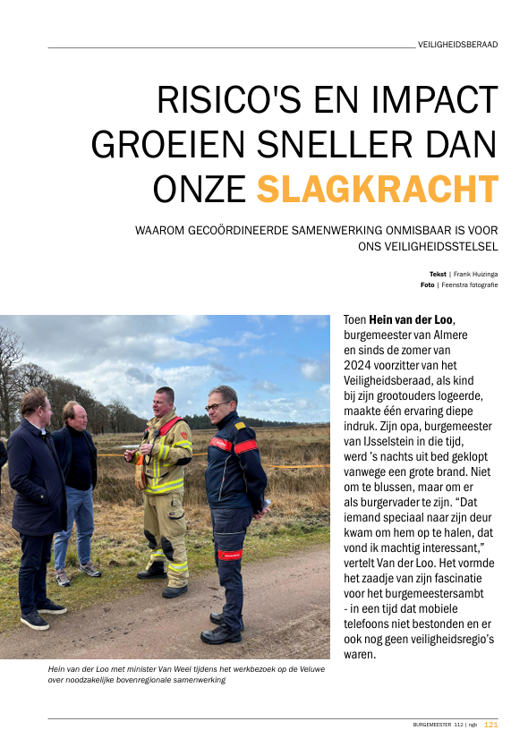 Hein van der Loo met minister Van Weel tijdens het werkbezoek op de Veluwe over noodzakelijke bovenregionale samenwerking